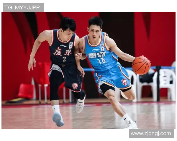 赛后分析：上海篮球队与北京篮球队的表现与状态对比探讨